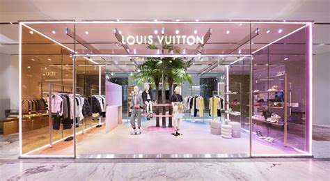 louis vuitton pop up bijenkorf|Amsterdam: Louis Vuitton pop.